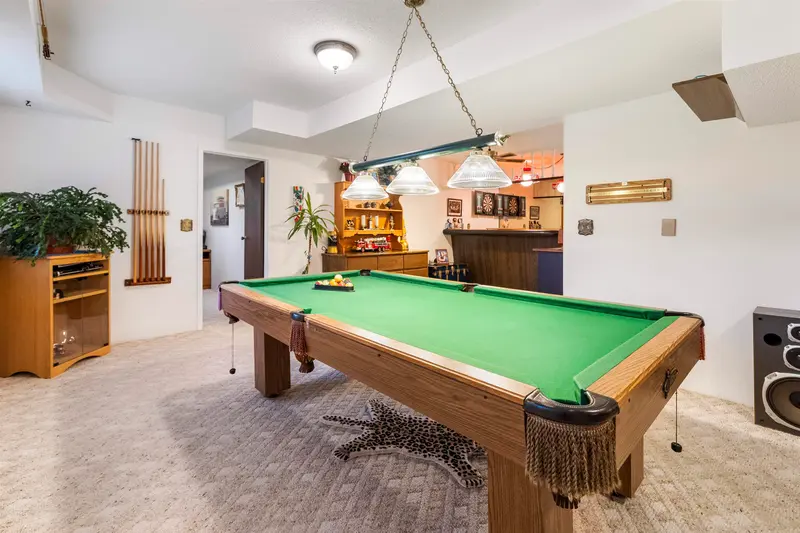 13474 15 AVENUE - photo 1 of 25