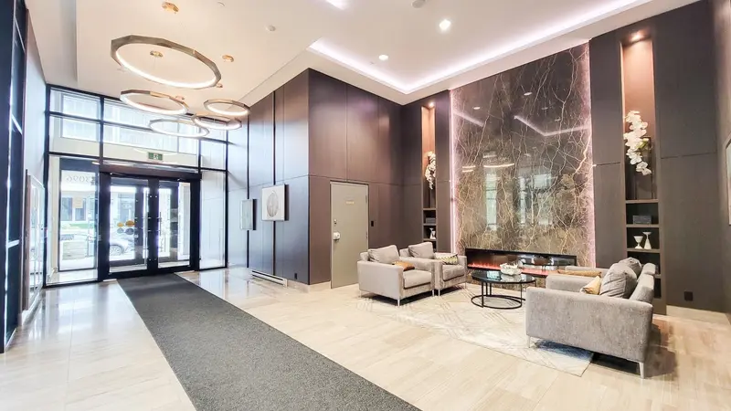 2204 3096 WINDSOR GATE - photo 4 of 25