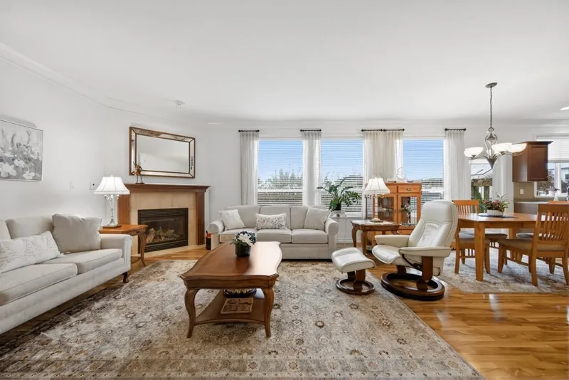 32610 HOOD AVENUE - photo 4 of 25