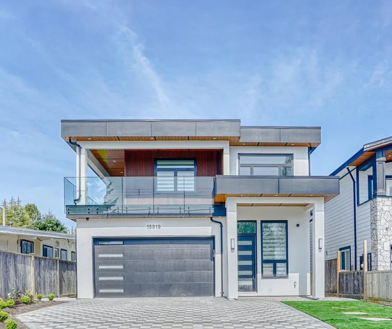 15919 RUSSELL AVENUE - photo 1 of 25