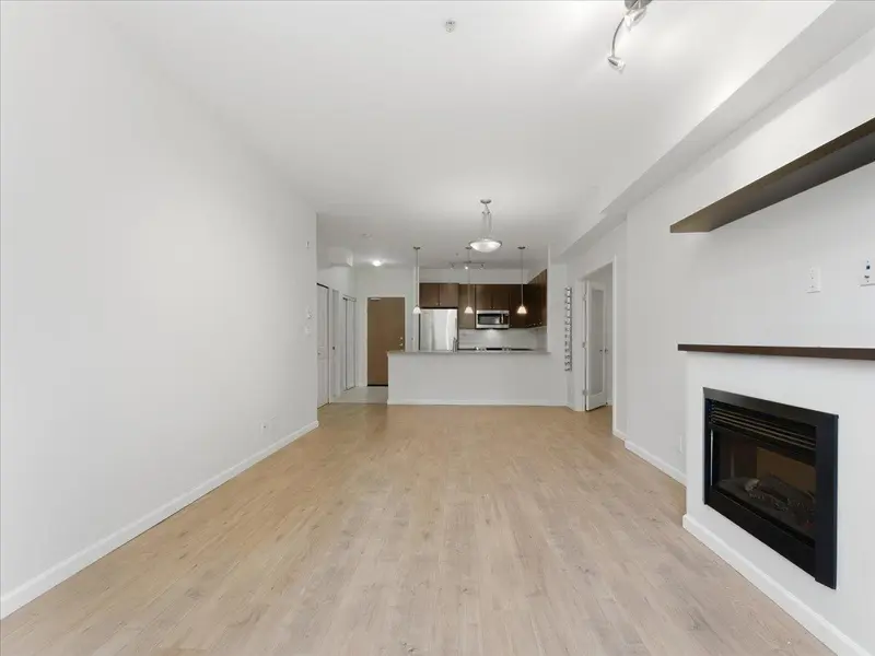 101 275 ROSS DRIVE - photo 4 of 25