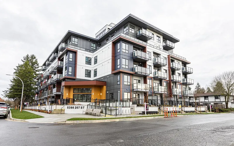 508 5398 207 STREET - photo 1 of 25