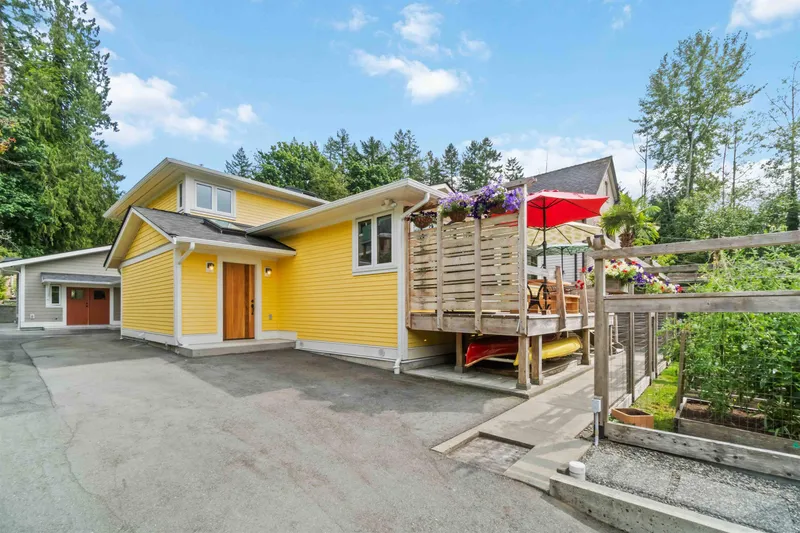 4554 BELCARRA BAY ROAD - photo 3 of 25