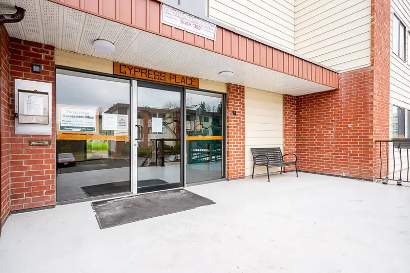 341 1909 SALTON ROAD - photo 4 of 25