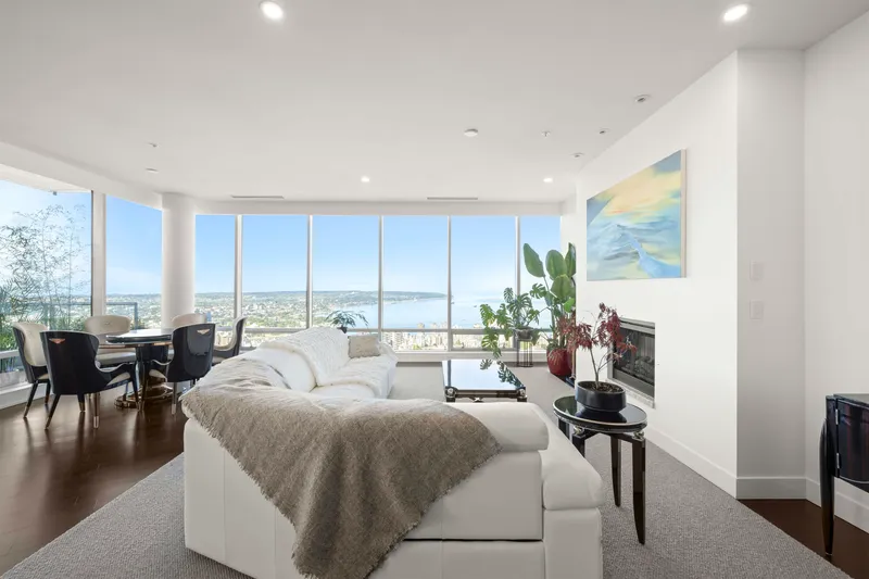 5704 1128 W GEORGIA STREET - photo 3 of 25