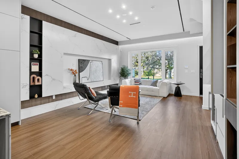 3546 W 35TH AVENUE - photo 4 of 25