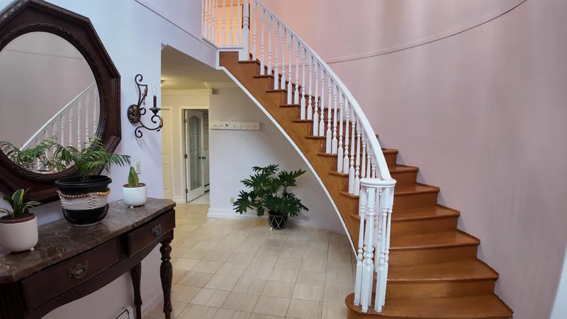 8222 144 STREET - photo 3 of 25