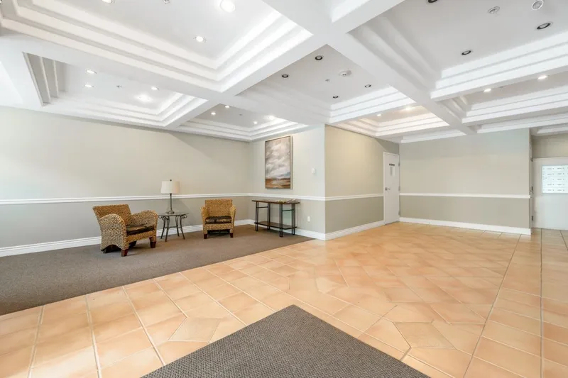 105 1630 154 STREET - photo 2 of 17