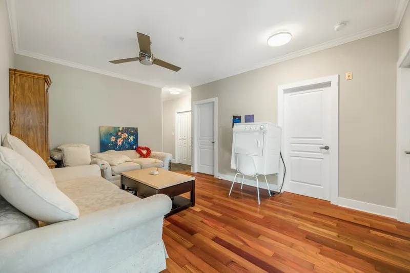 105 1630 154 STREET - photo 3 of 17