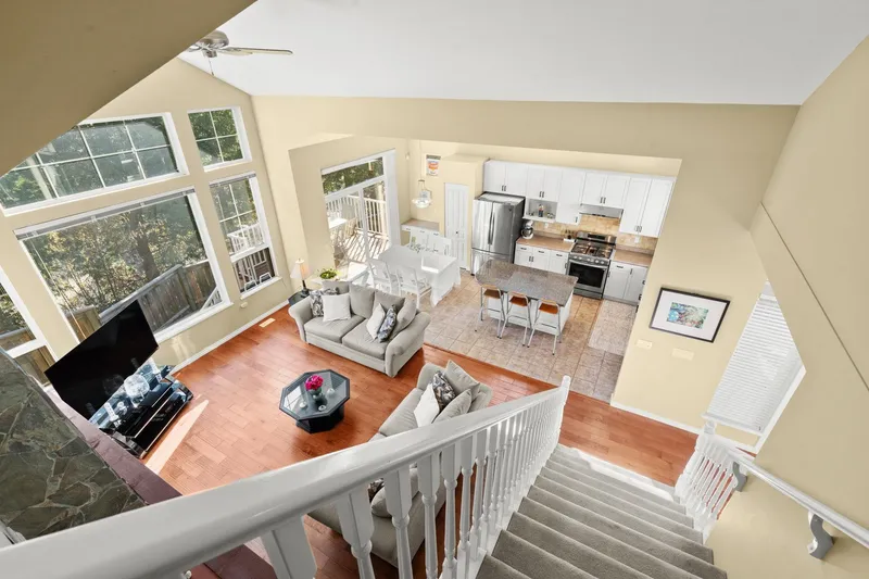 10 ASHWOOD DRIVE - photo 2 of 25