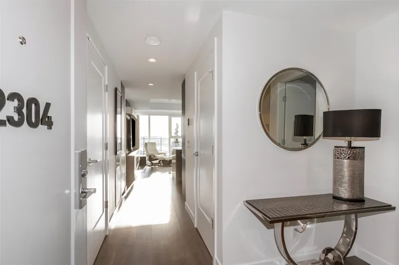 2304 1045 AUSTIN AVENUE - photo 3 of 25