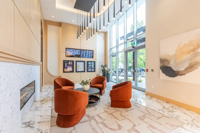 314 1342 JOHNSTON ROAD - photo 2 of 25