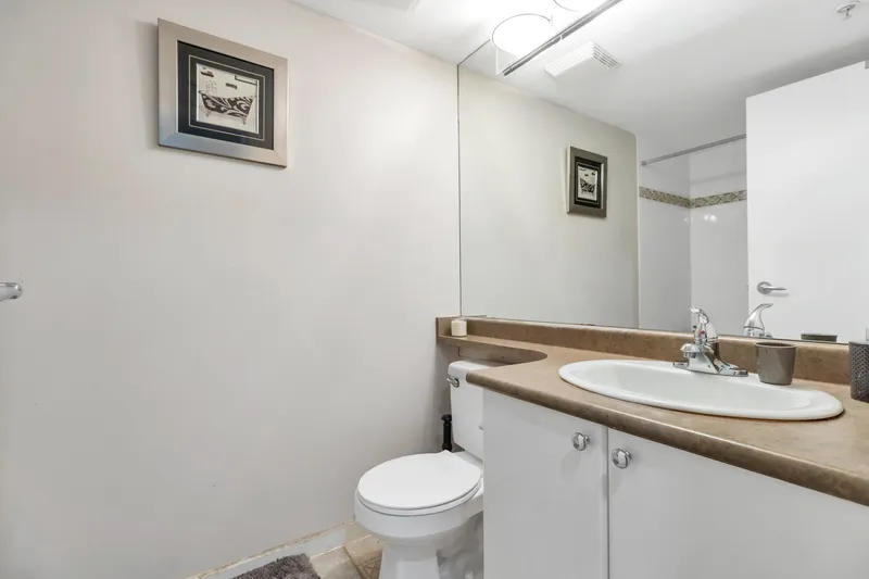 502 928 RICHARDS STREET - photo 3 of 25