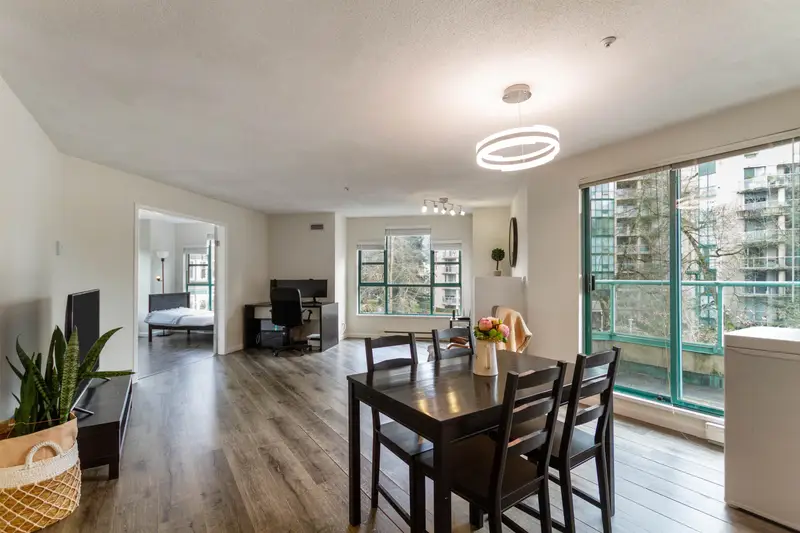 401E 3081 GLEN DRIVE - photo 3 of 24