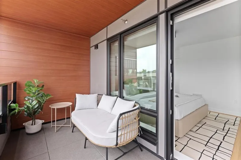 3 6768 OAK STREET - photo 4 of 5