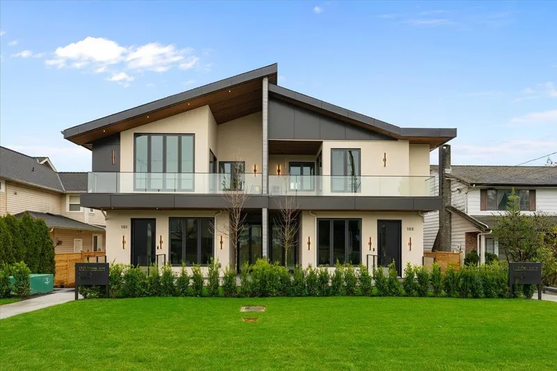 102 1518 HATTON AVENUE - photo 1 of 25