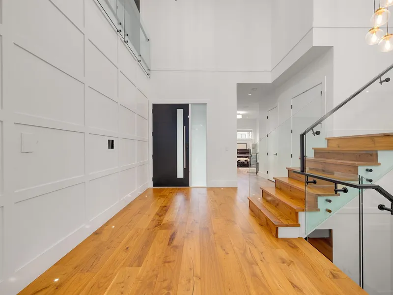 2875 164A STREET - photo 2 of 25