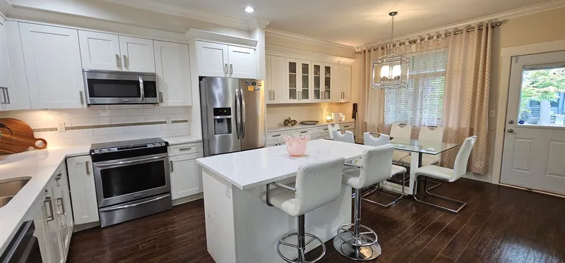 60 5957 152 STREET - photo 3 of 25