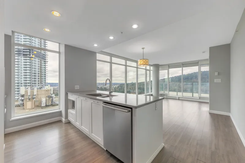 2302 520 COMO LAKE AVENUE - photo 2 of 21