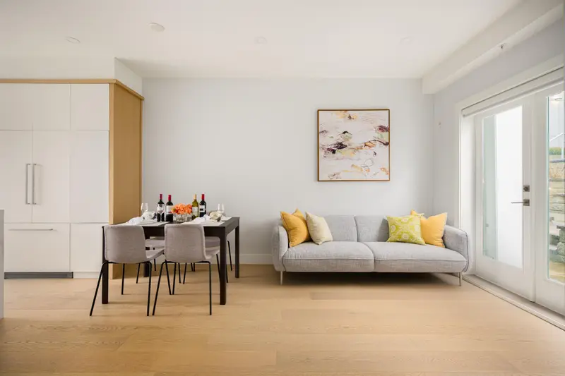 7661 GRANVILLE STREET - photo 4 of 25