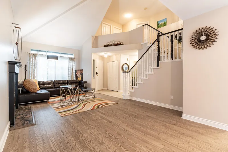 7 ASPEN COURT - photo 2 of 25