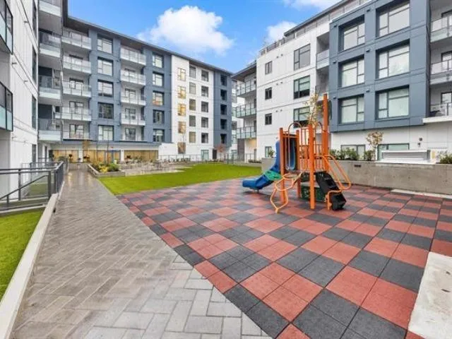 E215 10829 140 STREET - photo 4 of 6