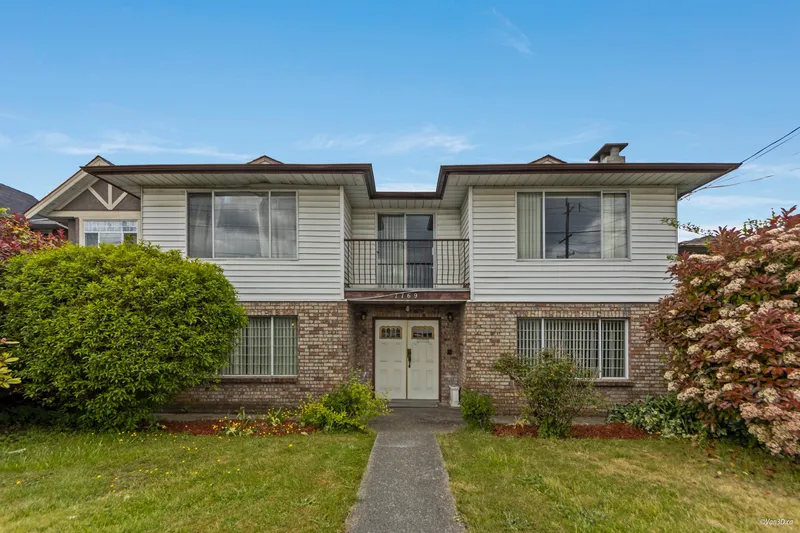 7769 10TH AVENUE - photo 2 of 25