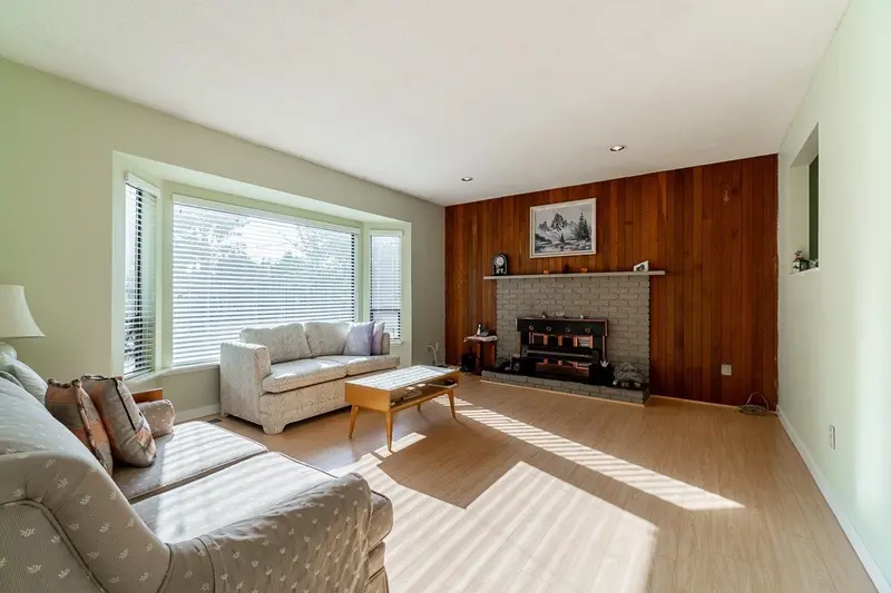 8839 156A STREET - photo 2 of 25