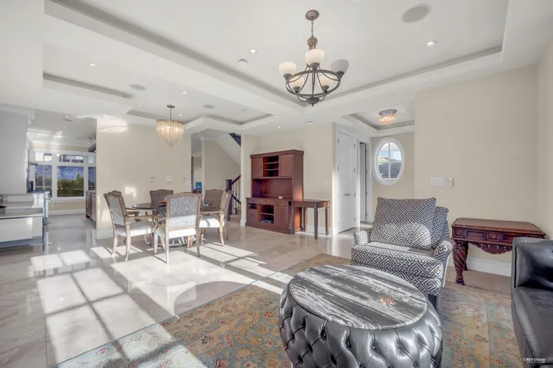 2721 W 21 AVENUE - photo 2 of 25