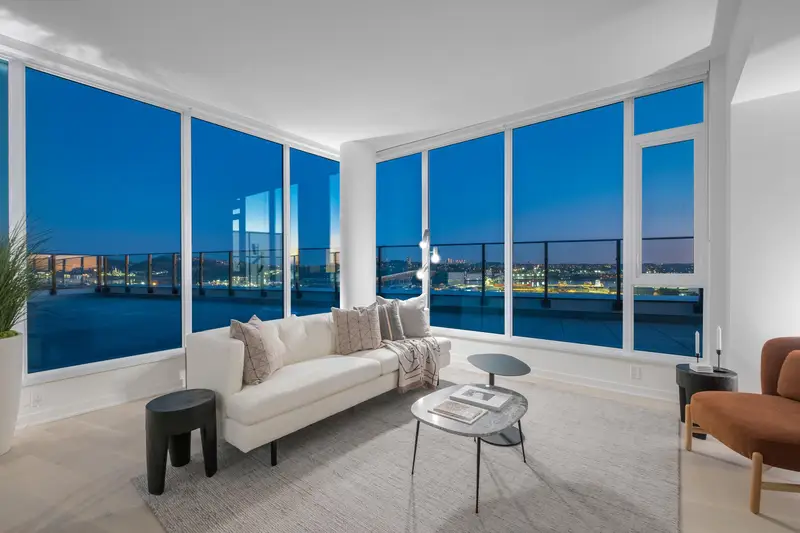 2602 1401 HUNTER STREET - photo 1 of 25