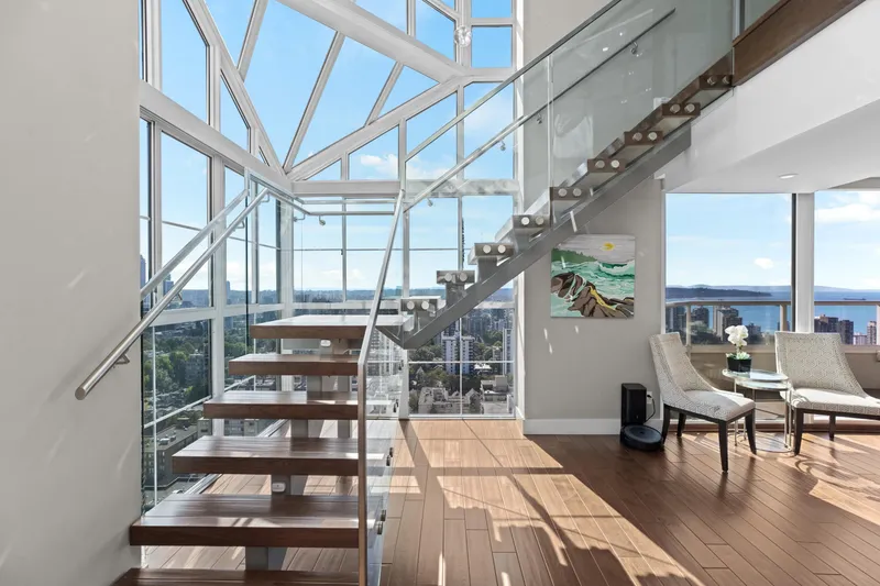 3102 717 JERVIS STREET - photo 1 of 25