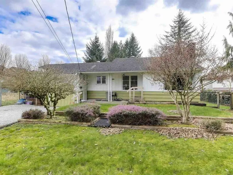 20994 LOUGHEED HIGHWAY - photo 3 of 14