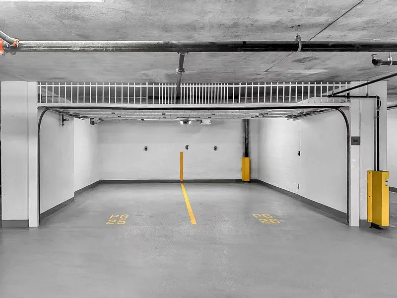 7 13778 100 AVENUE - photo 2 of 25