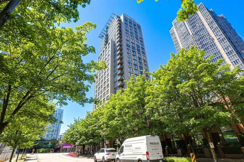 1108 989 BEATTY STREET - photo 1 of 23