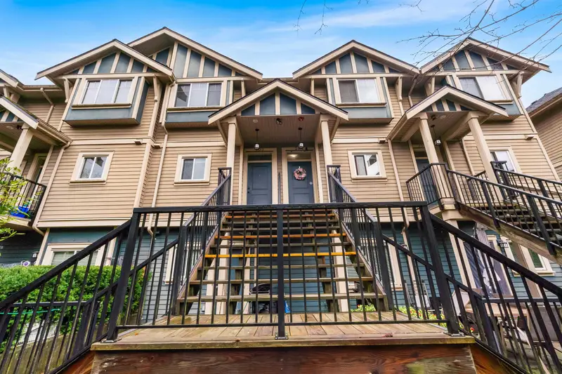 204 7168 STRIDE AVENUE - photo 3 of 25