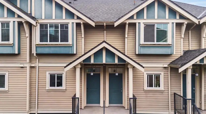 204 7168 STRIDE AVENUE - photo 4 of 25