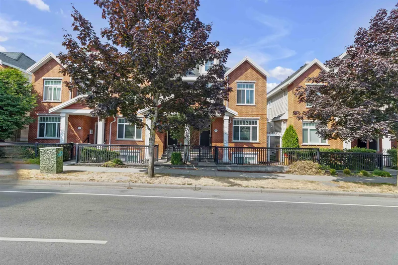 13971 64 AVENUE - photo 3 of 25