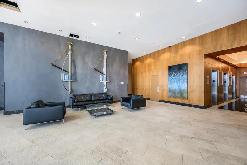 1901 1201 MARINASIDE CRESCENT - photo 2 of 24