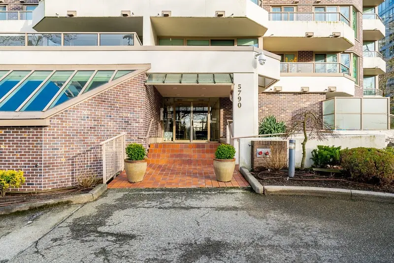 801 5790 PATTERSON AVENUE - photo 2 of 25