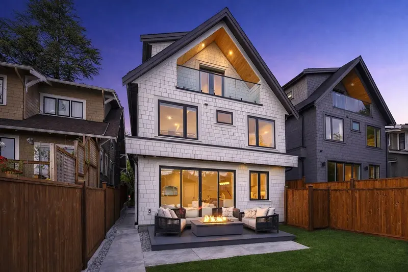 2 2138 W 48TH AVENUE - photo 2 of 21