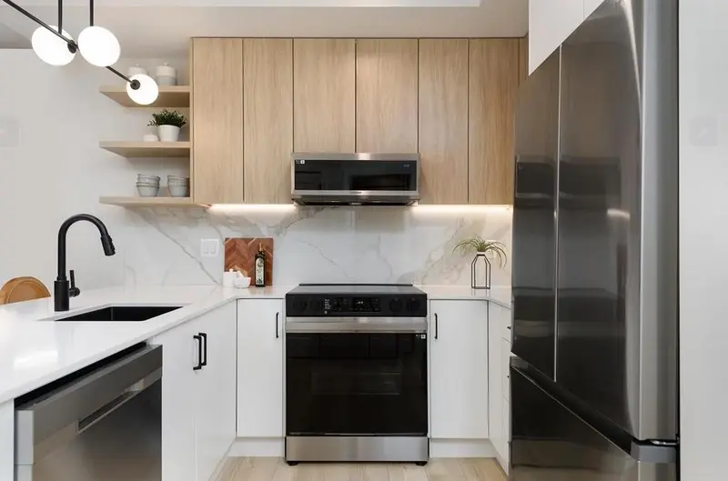 208 33522 COTTAGE LANE - photo 3 of 11