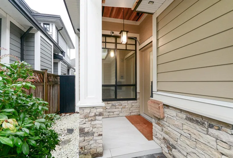 4888 DUNCLIFFE ROAD - photo 3 of 25