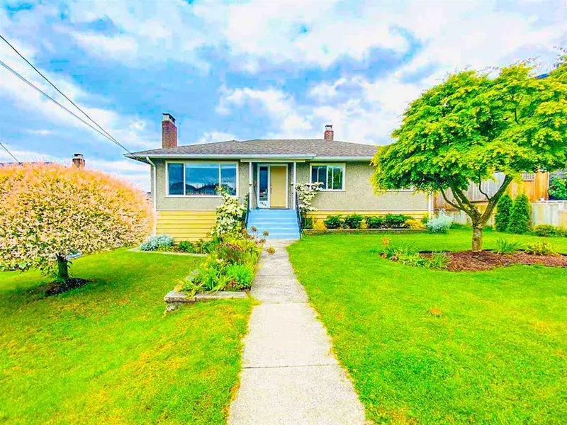 5662 BOOTH AVENUE - photo 1 of 23