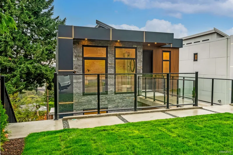 973 ADDERLEY STREET - photo 2 of 25