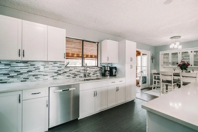 8173 SUMAC PLACE - photo 4 of 25