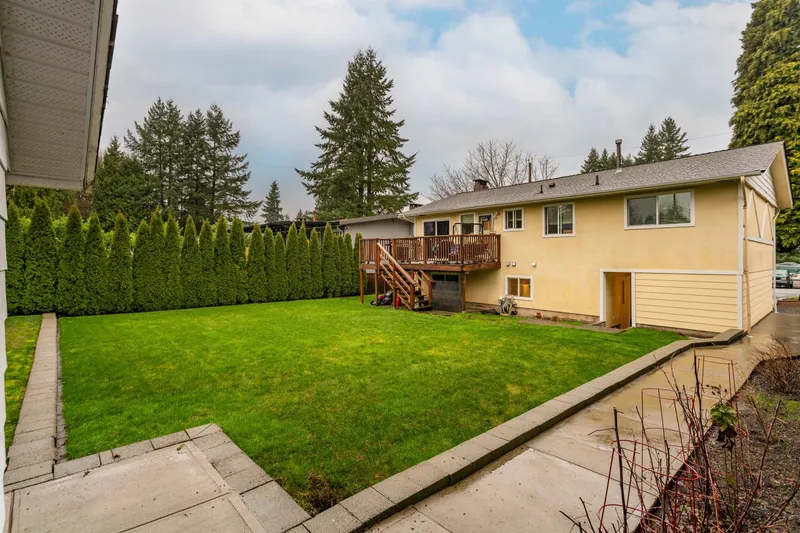 10975 PARTRIDGE CRESCENT - photo 2 of 25