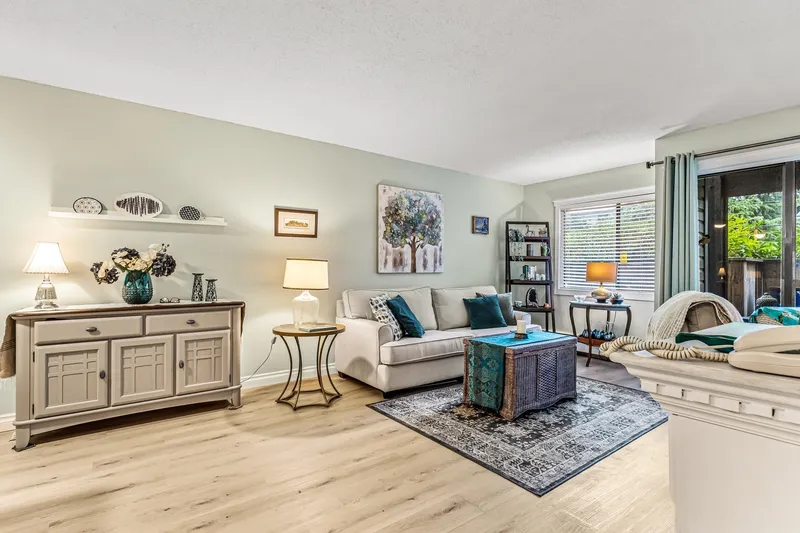 103 1555 FIR STREET - photo 4 of 25