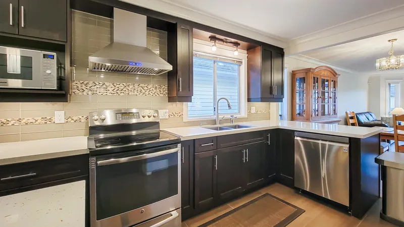 3153 JERVIS STREET - photo 4 of 25