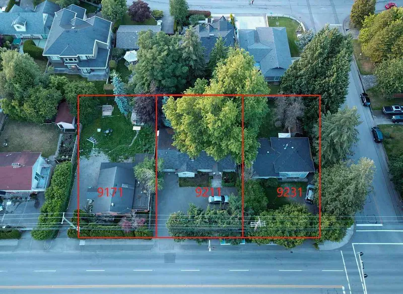 9211 STEVESTON HIGHWAY - photo 1 of 3