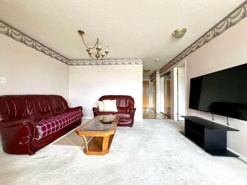 501 8238 SABA ROAD - photo 1 of 18